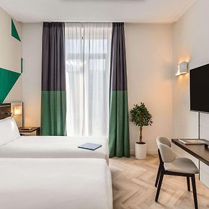 Habitación Clásica con 2 Camas Individuales